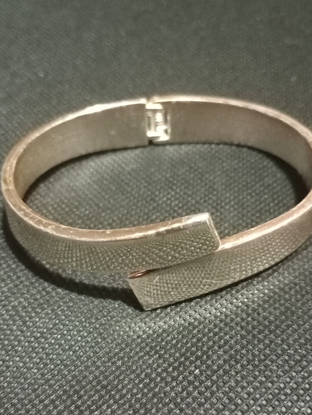 Classic Silver-Tone Smooth Hinged Bangle Bracelet